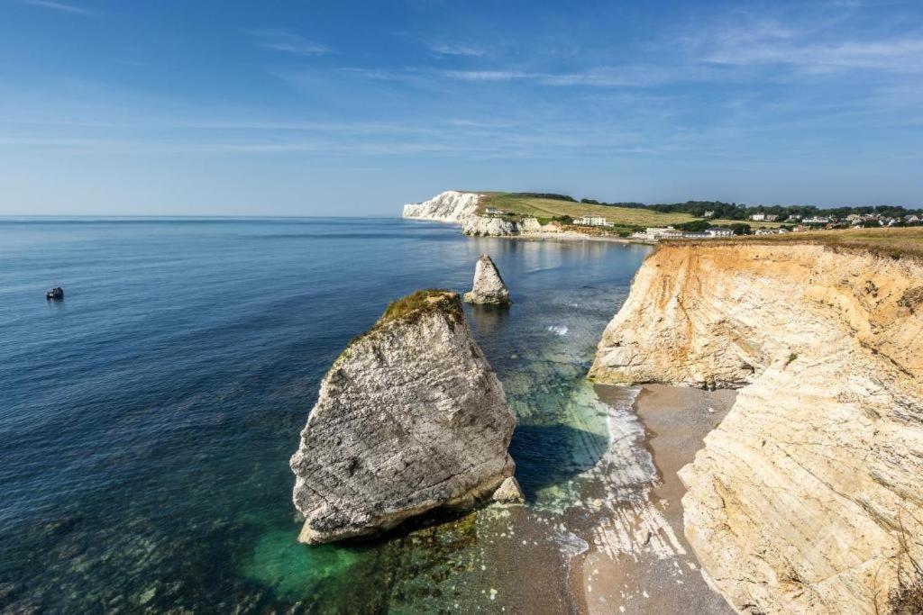 Chalet 57 Sandown Bay Holiday Centre Generous Money Off Ferry Crossings & Free Wifi, September And Halloween Deals Now On Luaran gambar